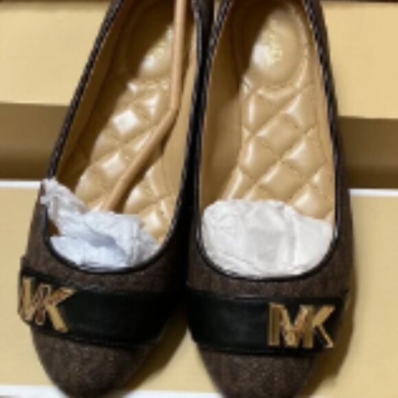 New MK Jilly Round Toe Ballet Flats shoes - Picture 1 of 2
